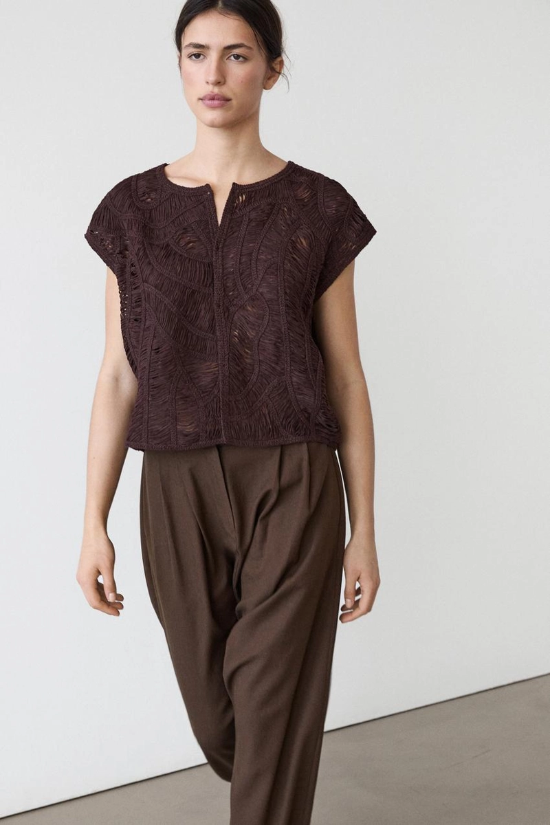 Жилет вязаный крючком