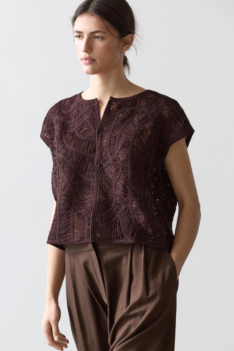 Жилет вязаный крючком