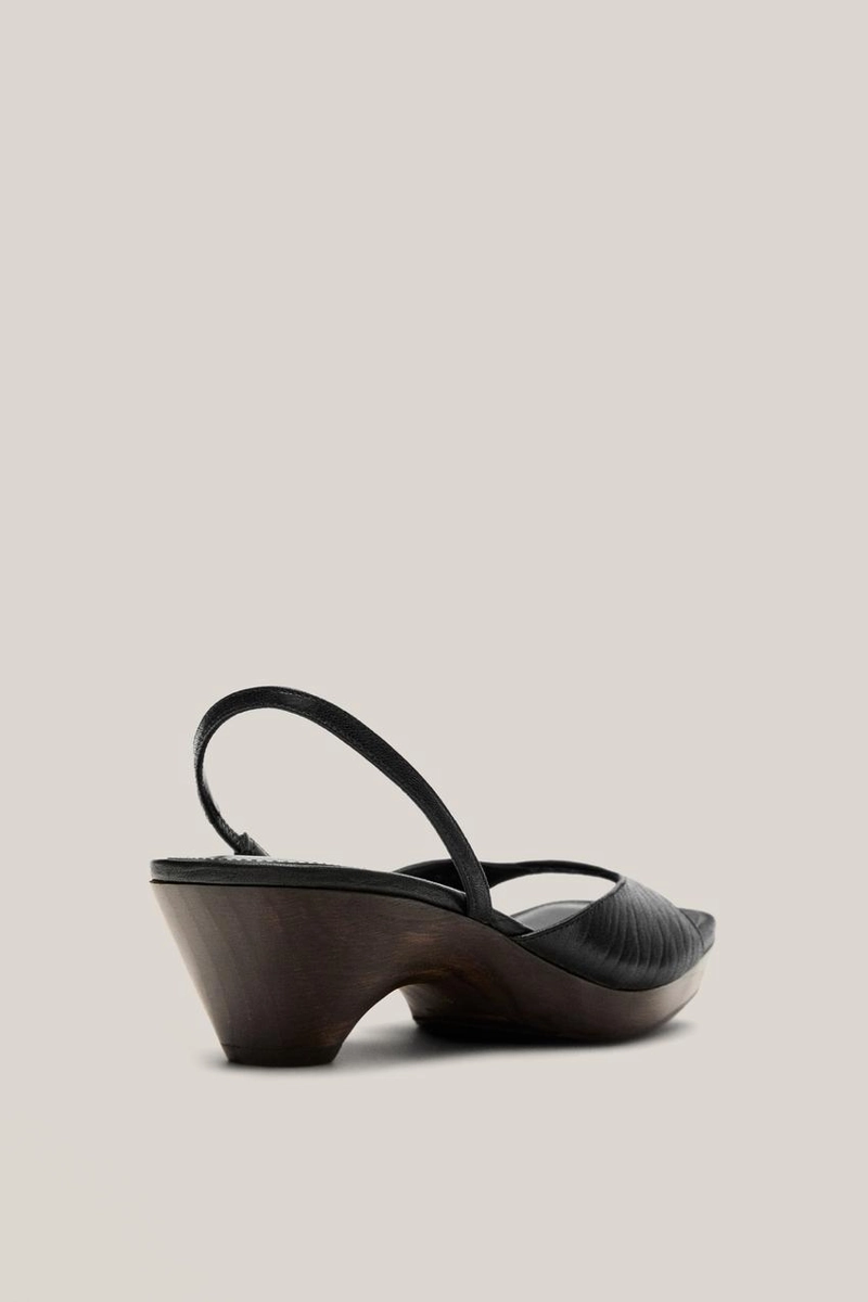 Сандалии на деревянном каблуке - limited edition
