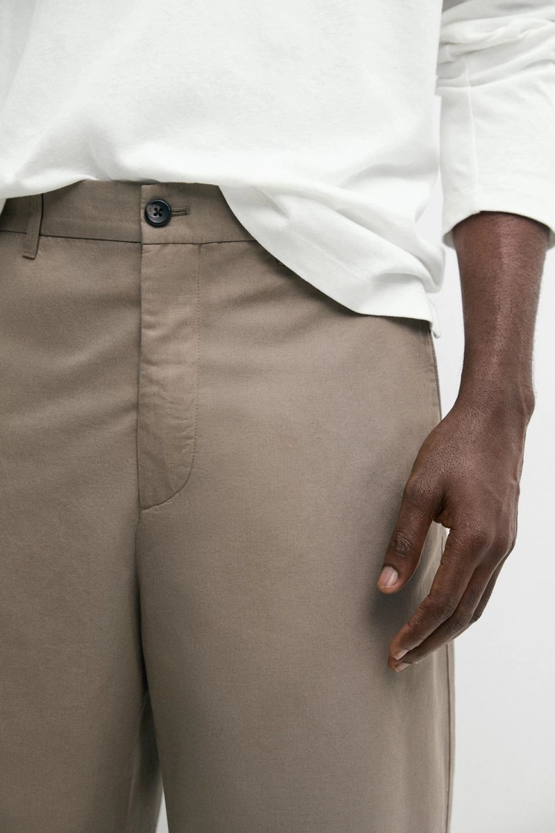 Брюки чино из хлопка и льна с посадкой бочонок