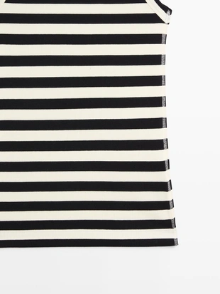 Майка без рукавов с полосатым узором- Заказать в России