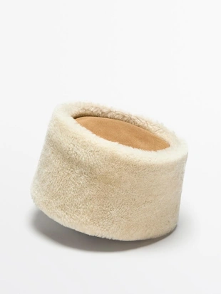 Кожаная шапка с двухсторонней отделкой- Заказать в России