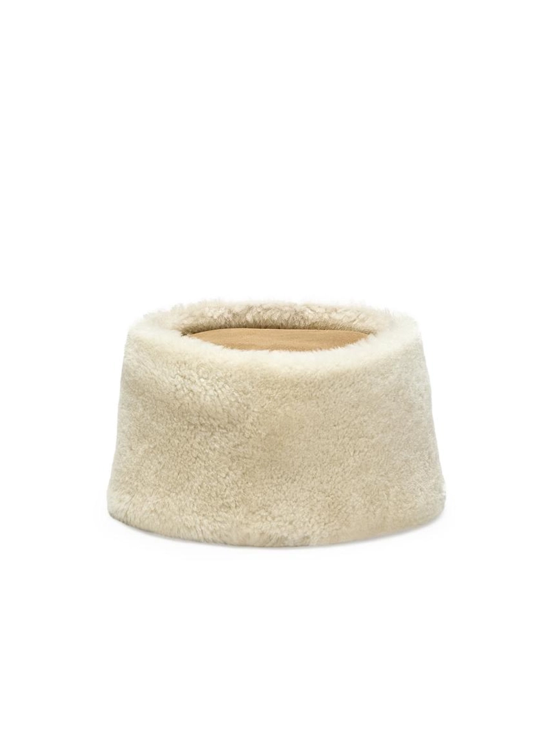 Кожаная шапка с двухсторонней отделкой