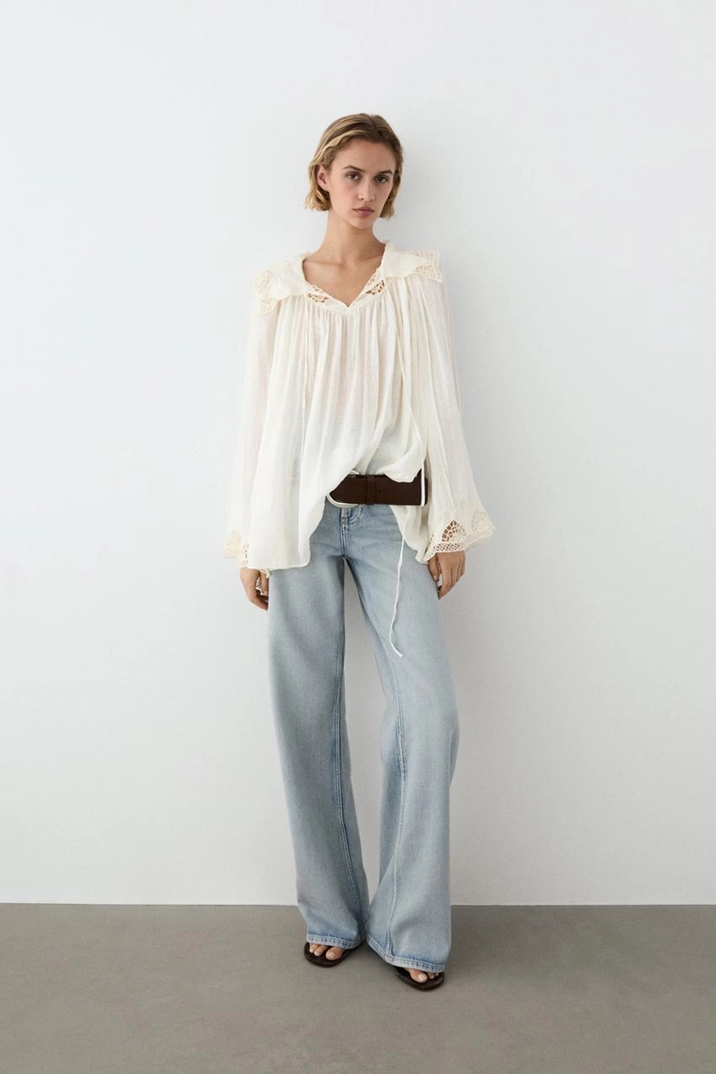 Вышитая блузка в полупрозрачной ткани