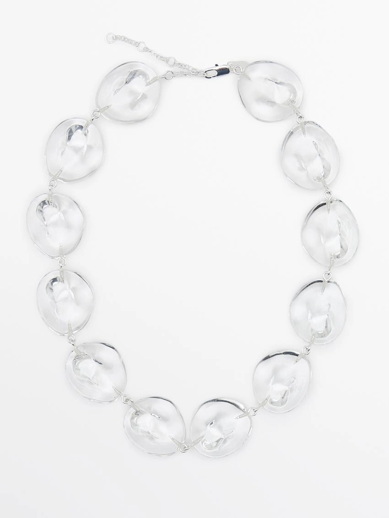 Колье из стеклянных частей