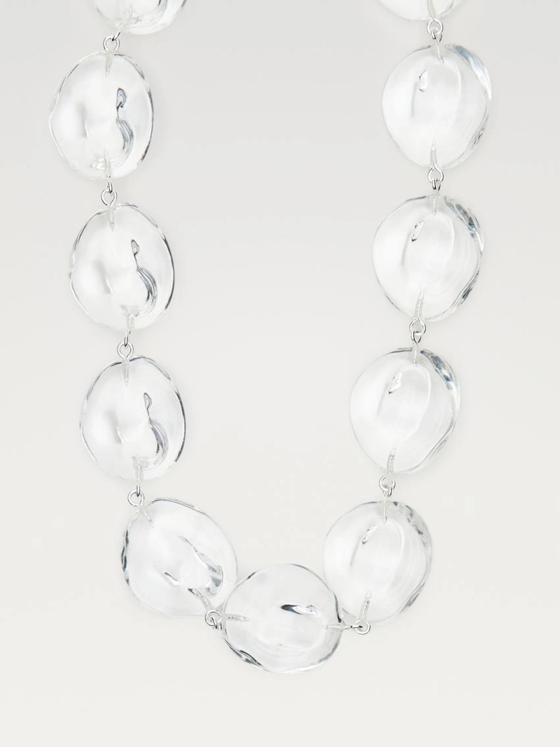 Колье из стеклянных частей