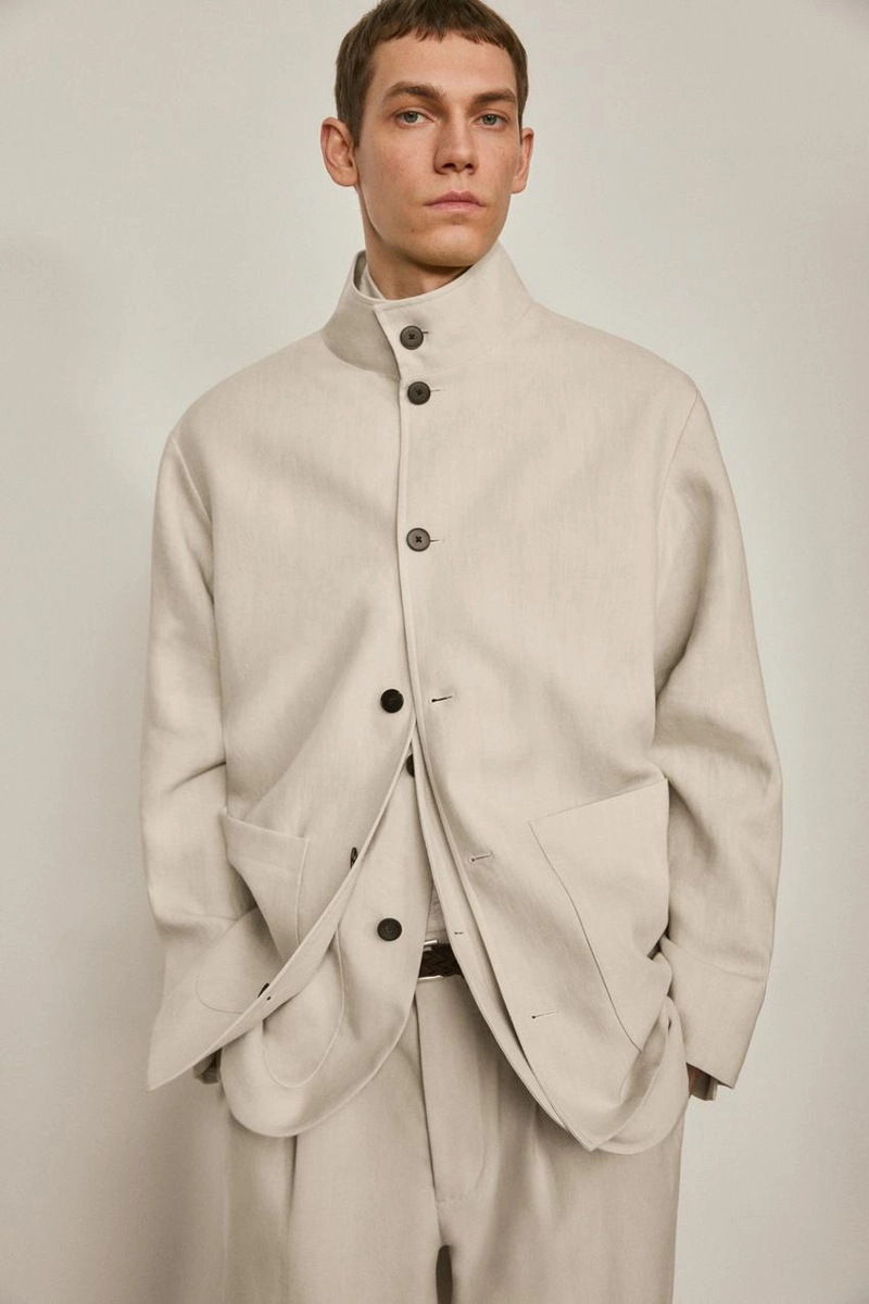Куртка с высоким воротником из льна - лимитированное издание