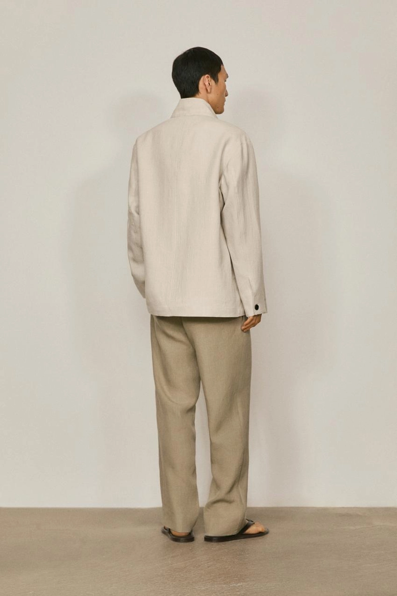 Куртка с высоким воротником из льна - лимитированное издание