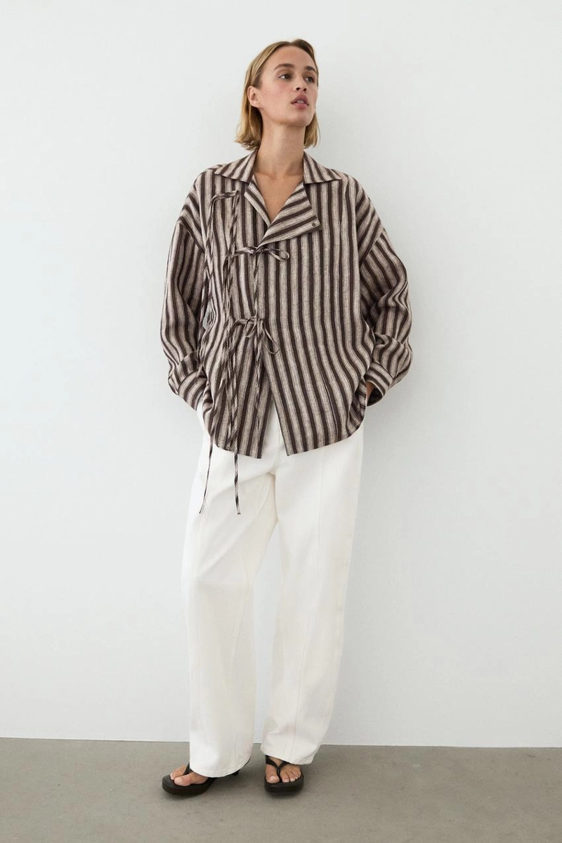 Рубашка в полоску с завязкой