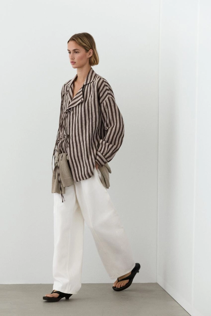 Рубашка в полоску с завязкой