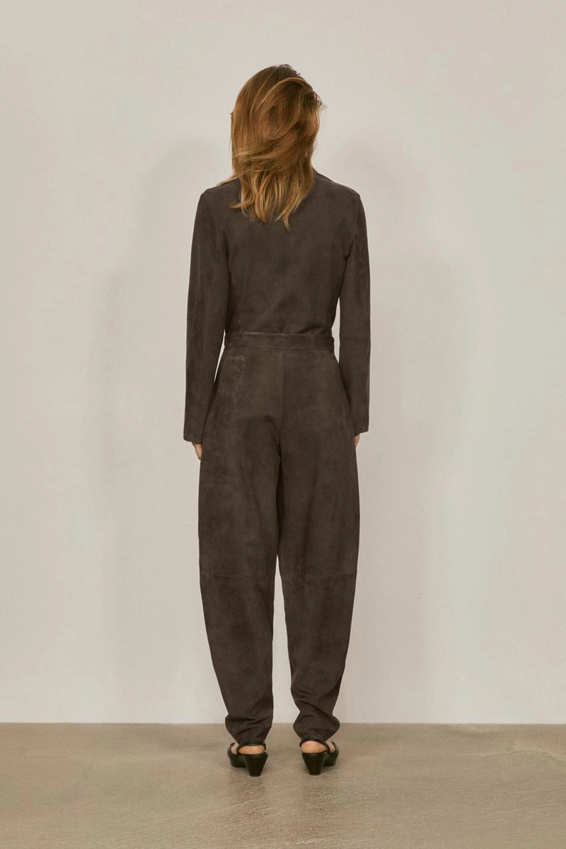 Замшевые кожаные брюки - лимитированная коллекция