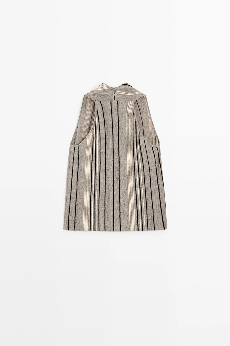 Топ из льняной смеси с драпировкой на горловине