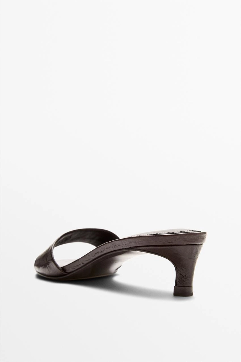 Босоножки на высоком каблуке из тисненой кожи