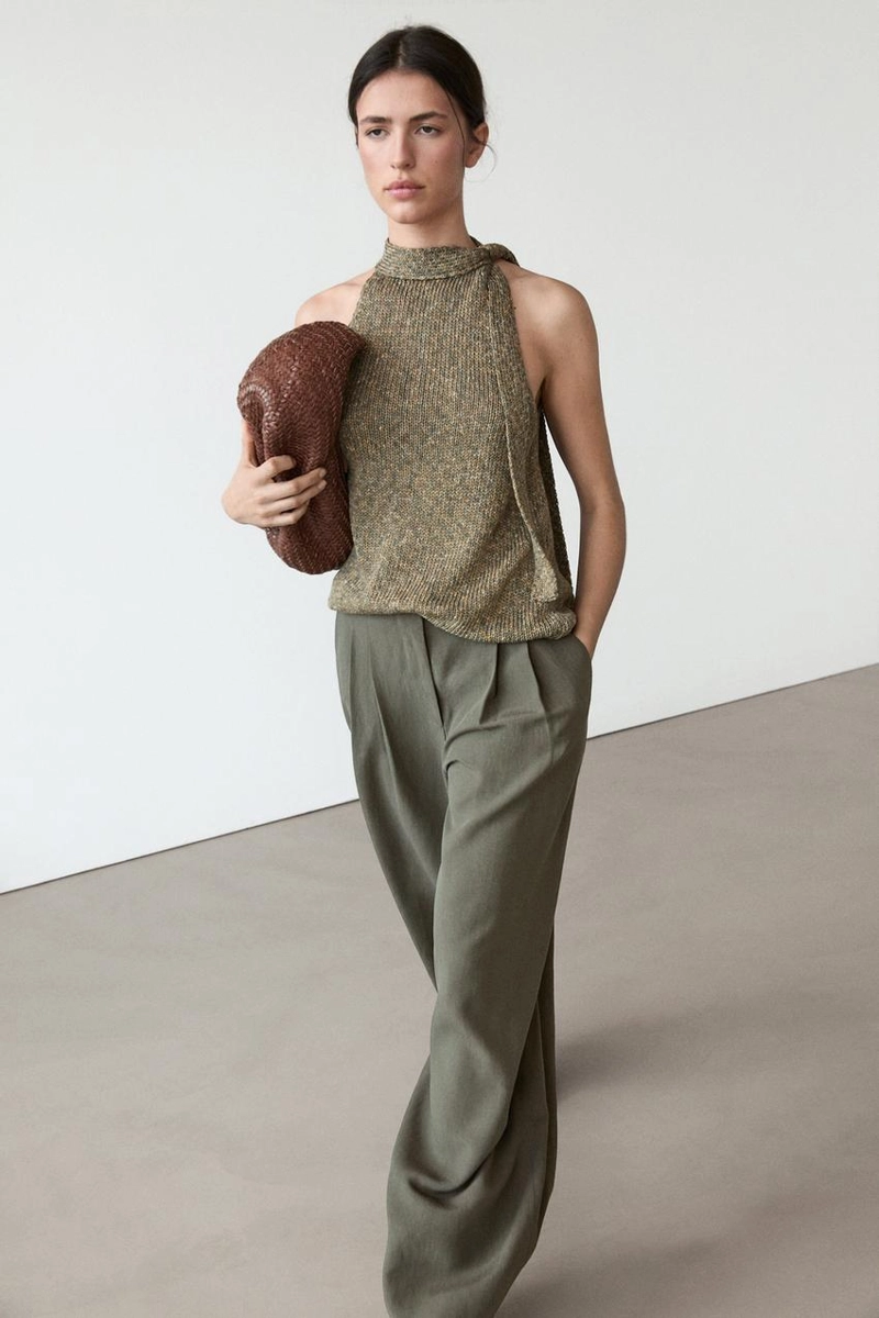 Хлопковый топ с завязкой на шее