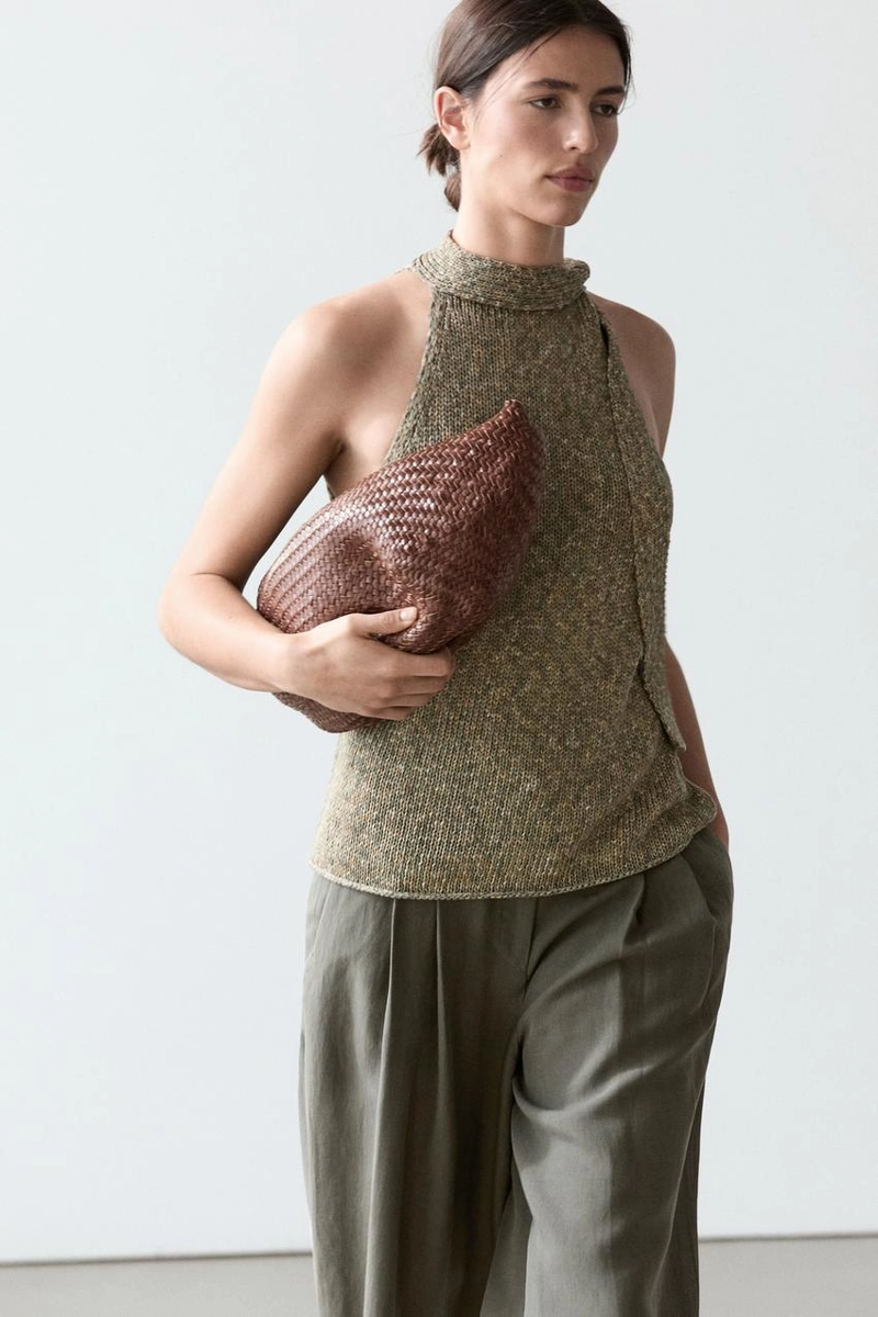 Хлопковый топ с завязкой на шее