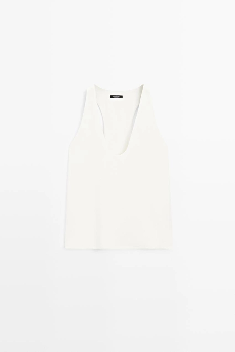 Топ с открытым v-образным вырезом flowing