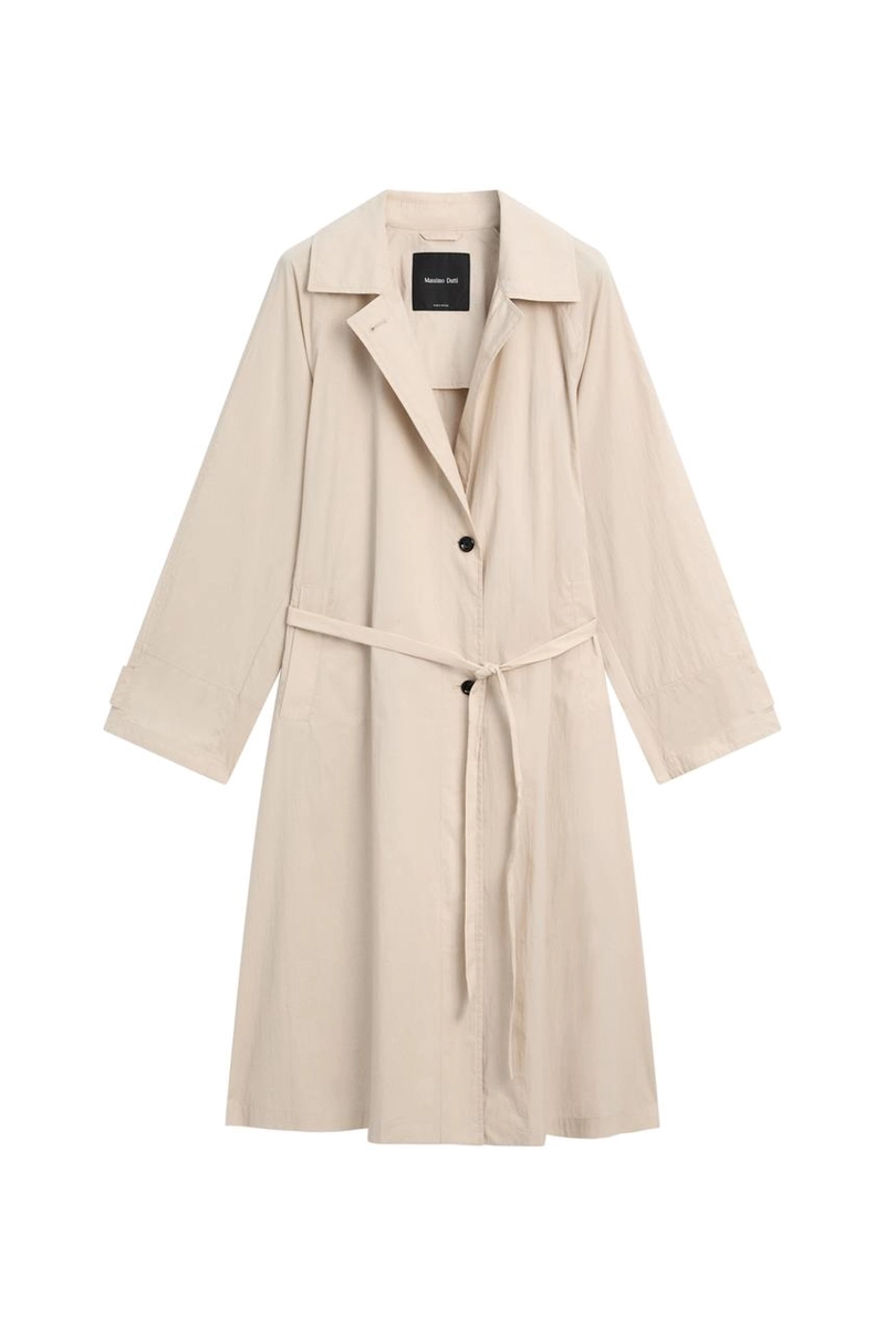 Плащ длинный обтекаемый