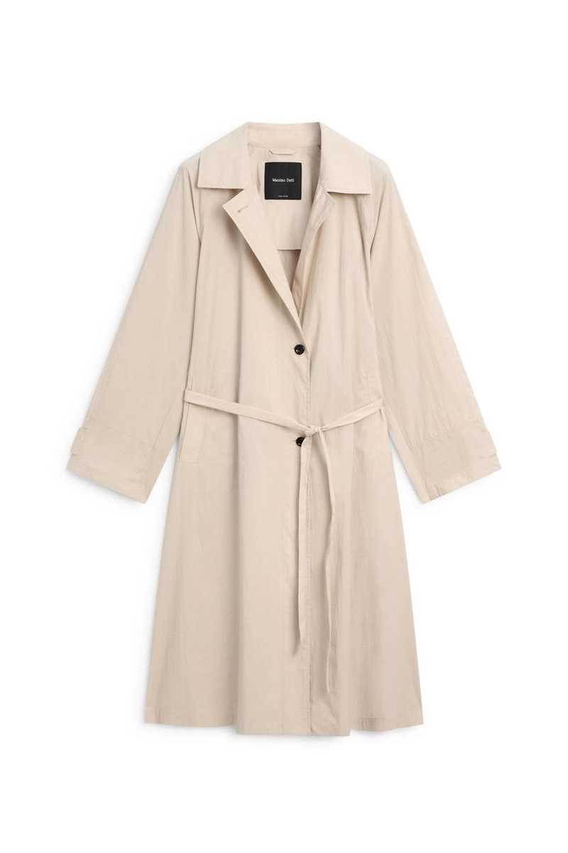 Плащ длинный обтекаемый