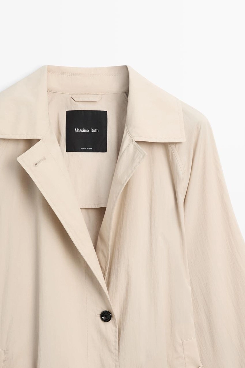 Плащ длинный обтекаемый