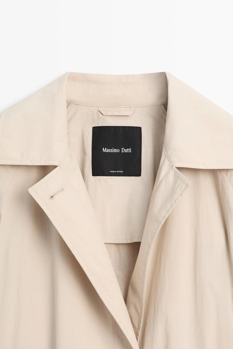 Плащ длинный обтекаемый