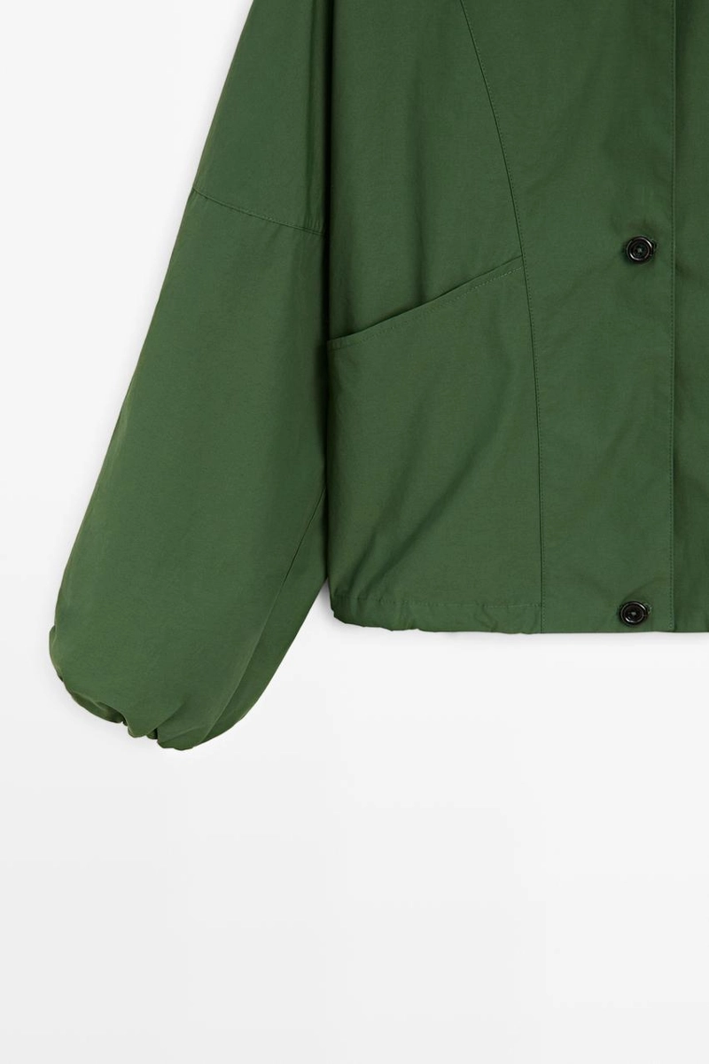 Бомбер с курткой с объемными рукавами