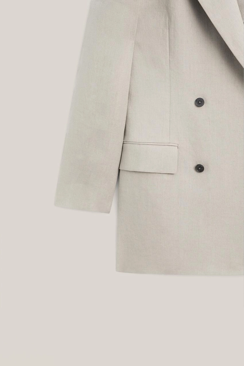 Пиджак из 100% льна на две пуговицы - лимитированная коллекция