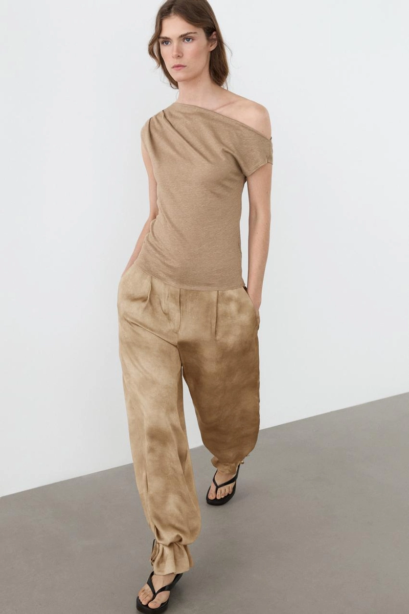 Асимметричный топ из льняной смеси с драпировкой