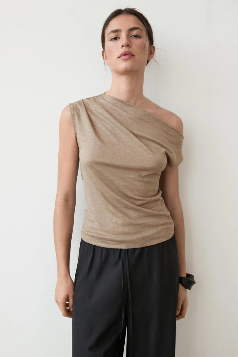 Асимметричный топ из льняной смеси с драпировкой