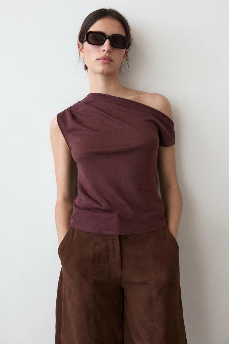 Асимметричный топ из льняной смеси с драпировкой