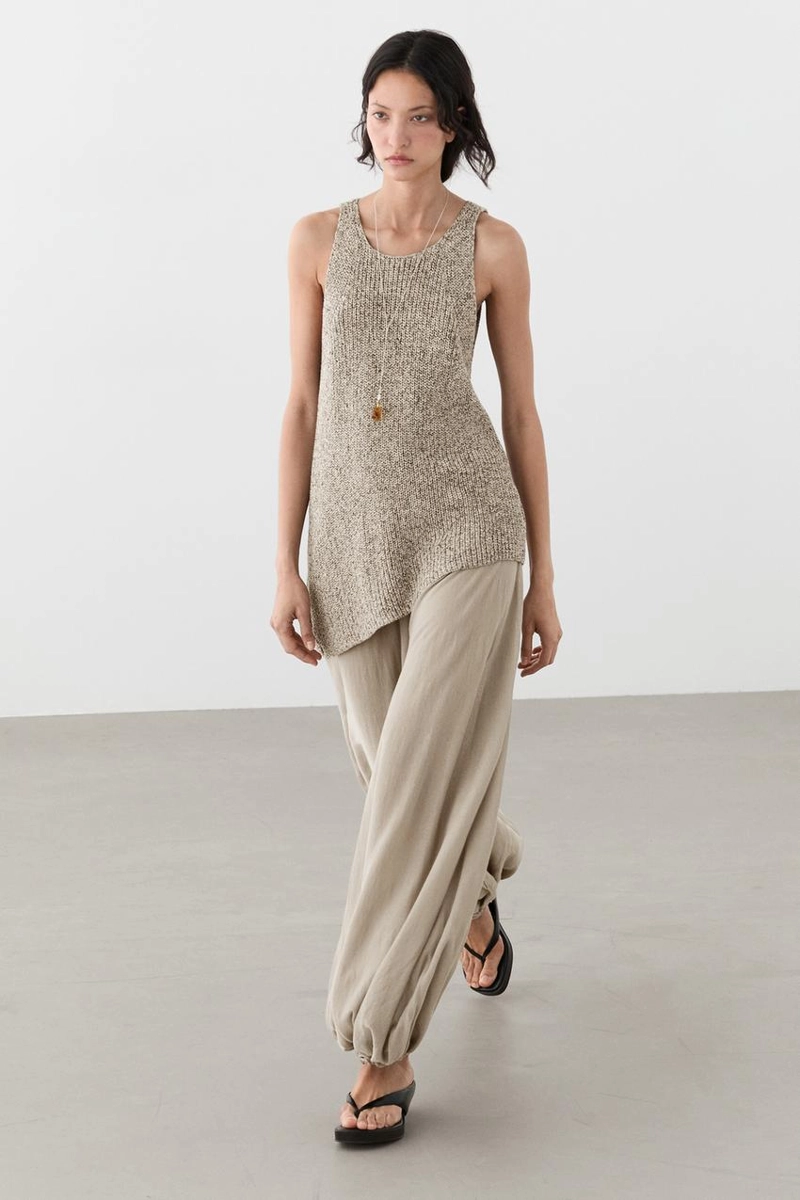 Асимметричный трикотажный топ