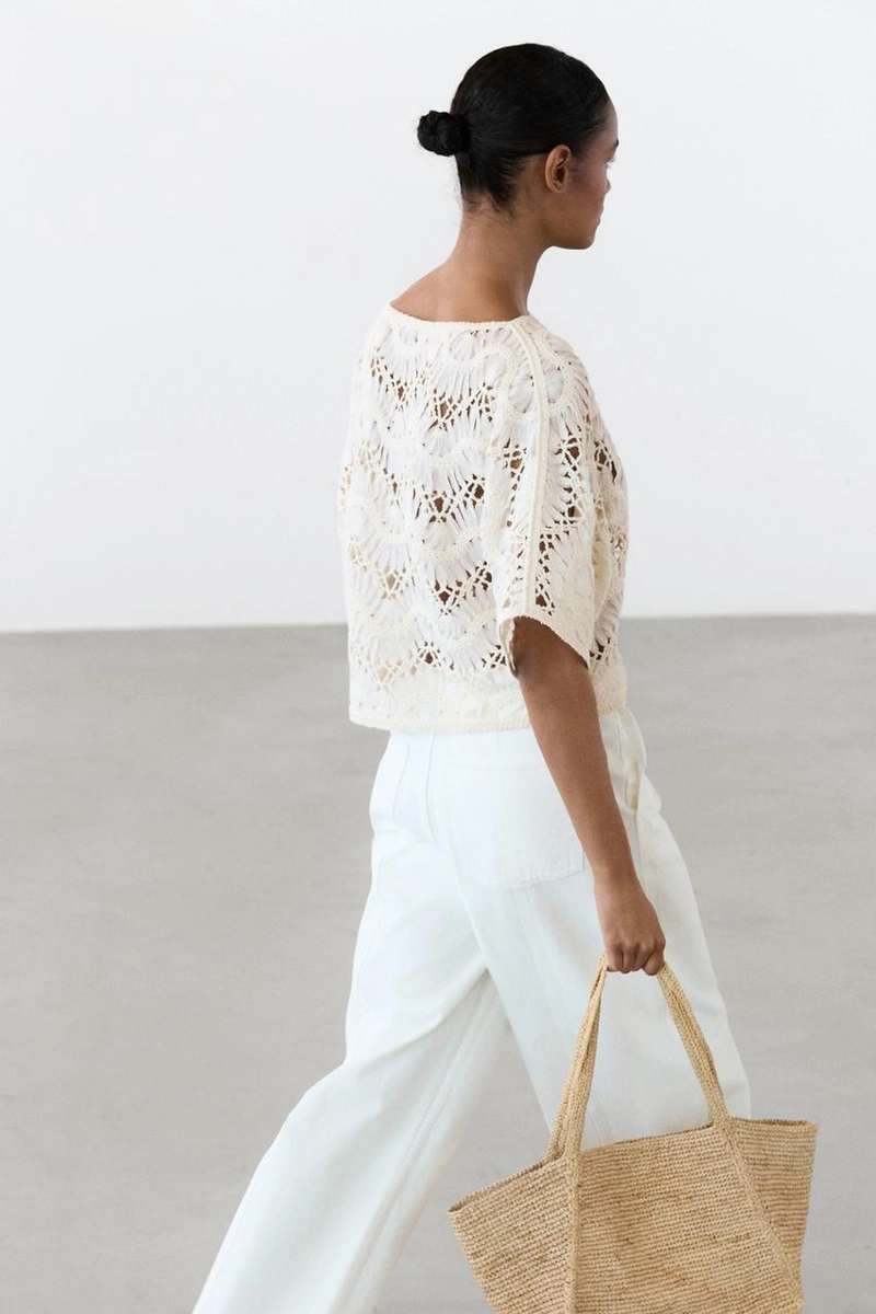 Топ с короткими рукавами крючком