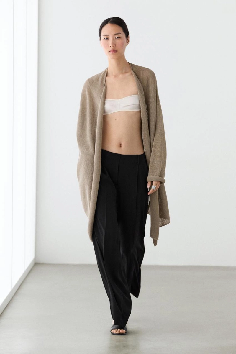 Кардиган-палантин из трикотажа с завязками