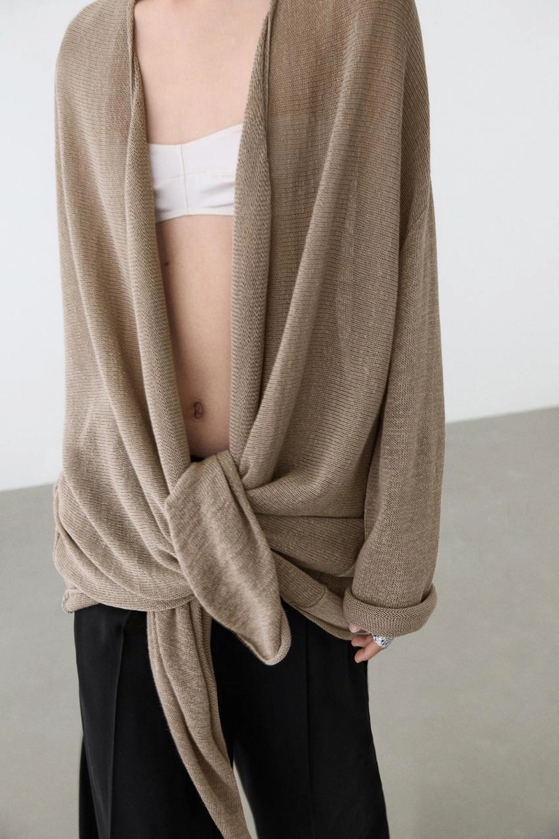 Кардиган-палантин из трикотажа с завязками