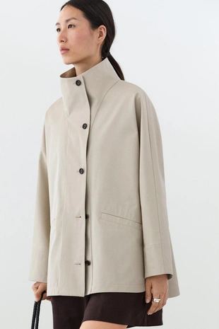 Пальто с высоким воротником- Заказать в России