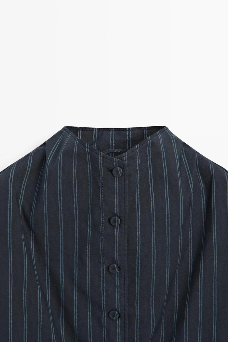 Куртка-бомбер с высоким воротником в полоску