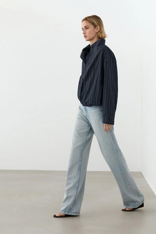 Куртка-бомбер с высоким воротником в полоску- Заказать в России