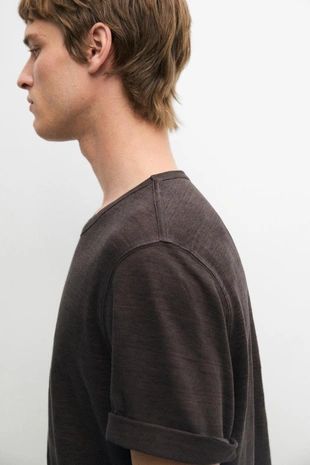 Футболка с коротким рукавом из 100% льна- Заказать в России