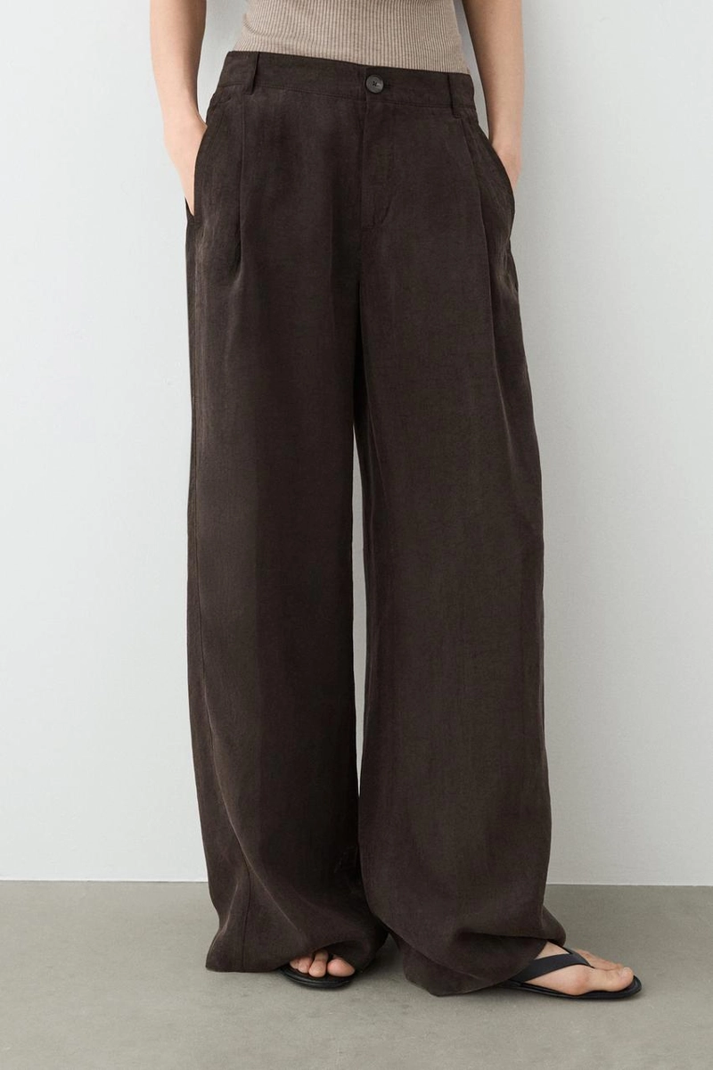 Широкие брюки с кантами