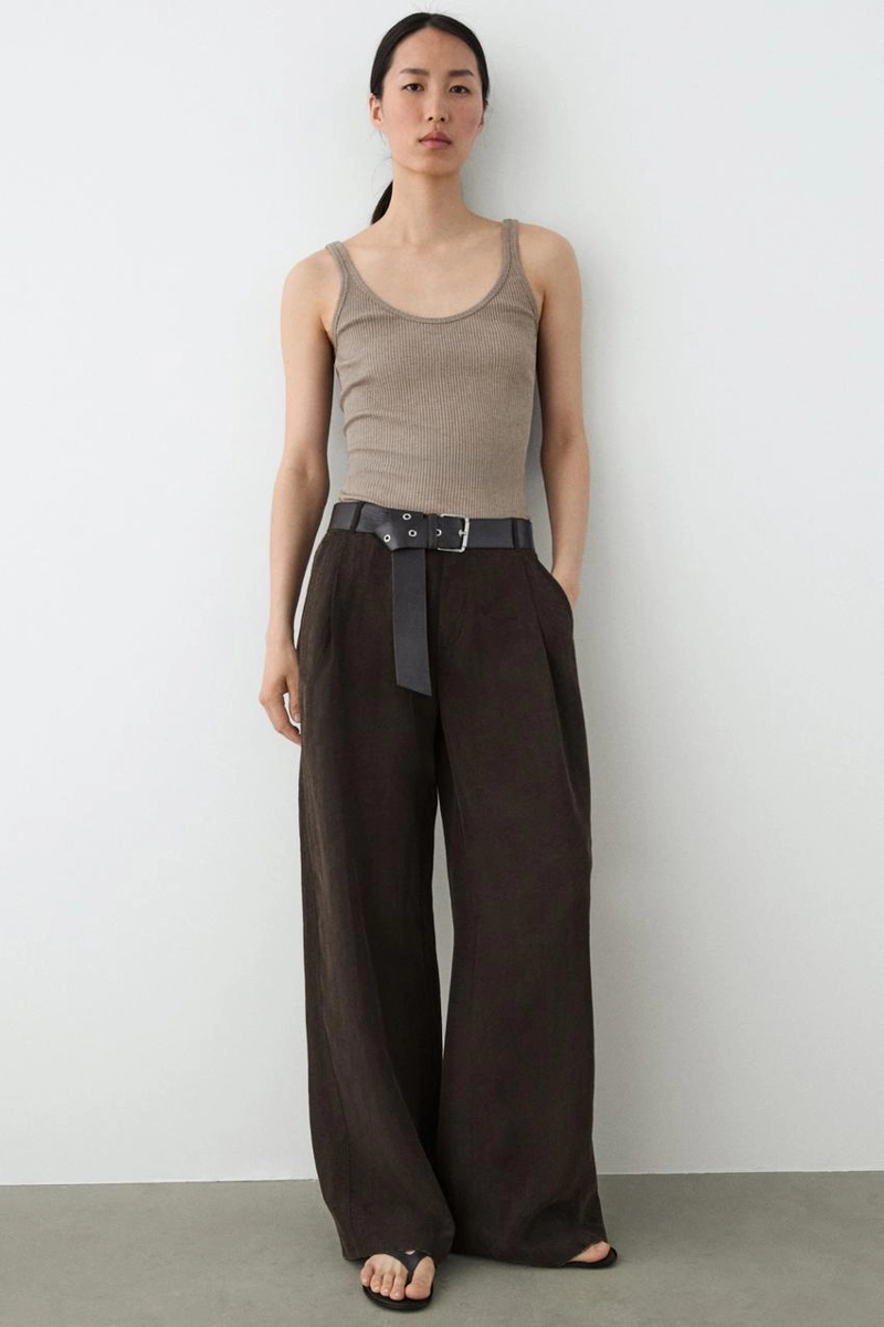 Широкие брюки с кантами