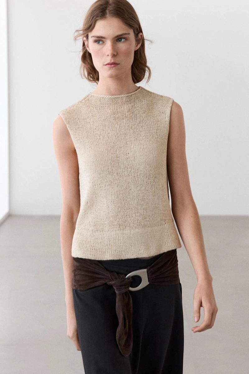 Топ из смесового льна