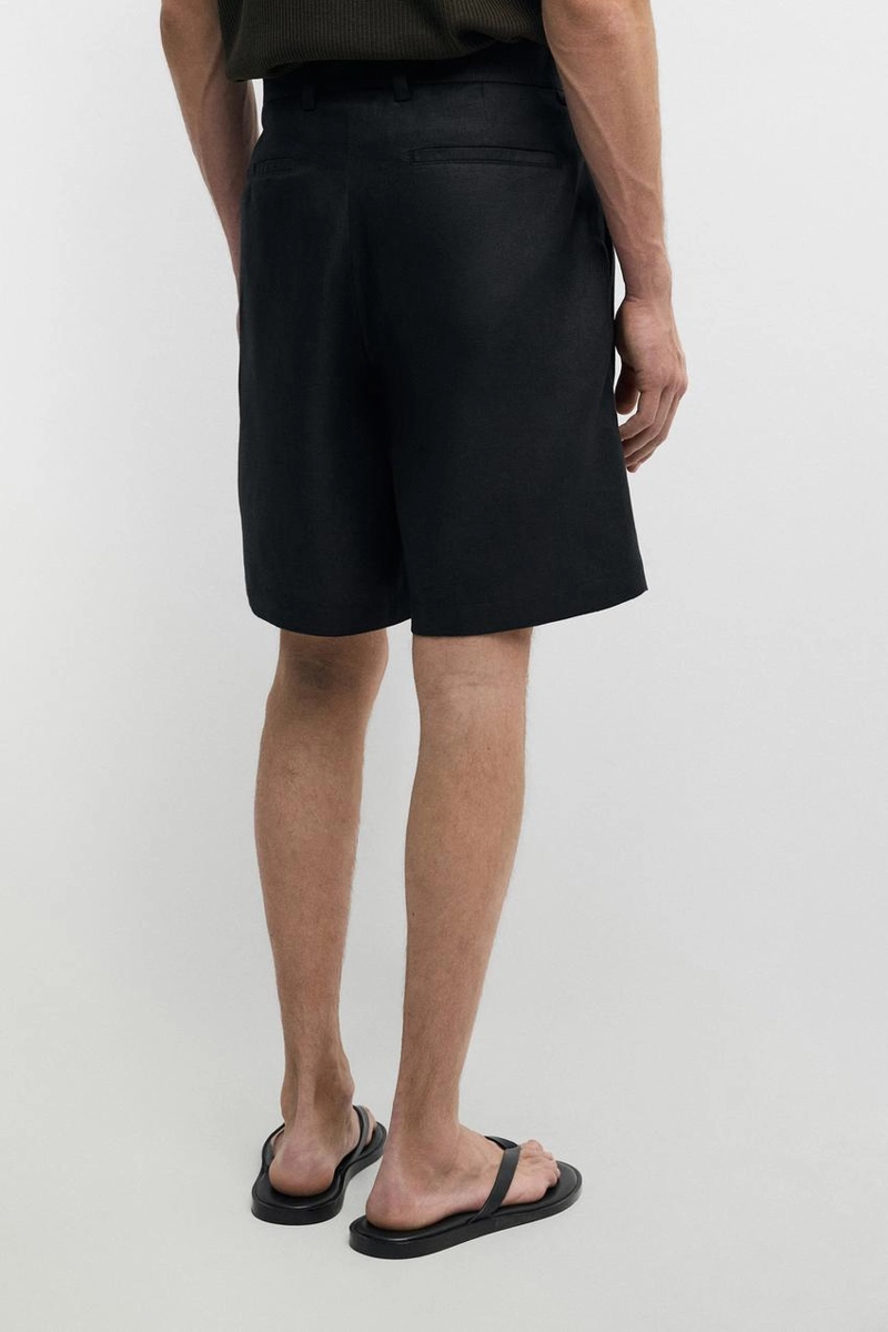 Льняные бермуды с защипами