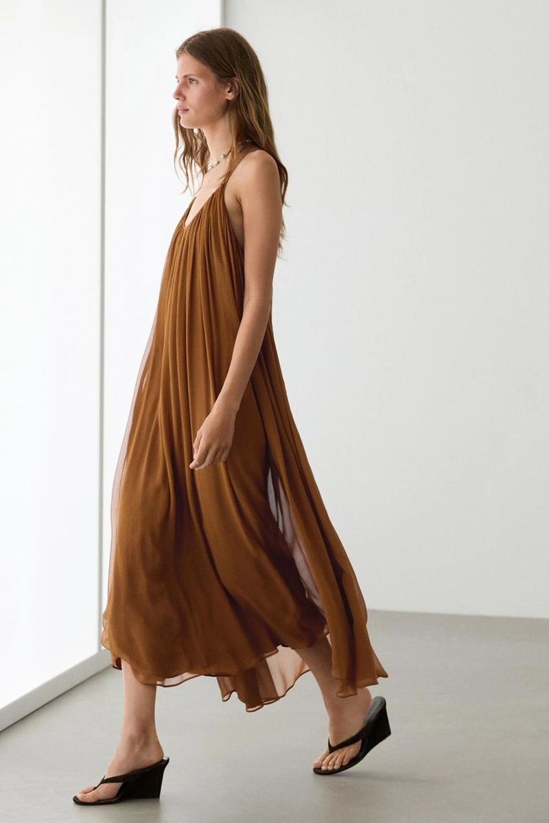 Платье миди сборками из 100% шелка