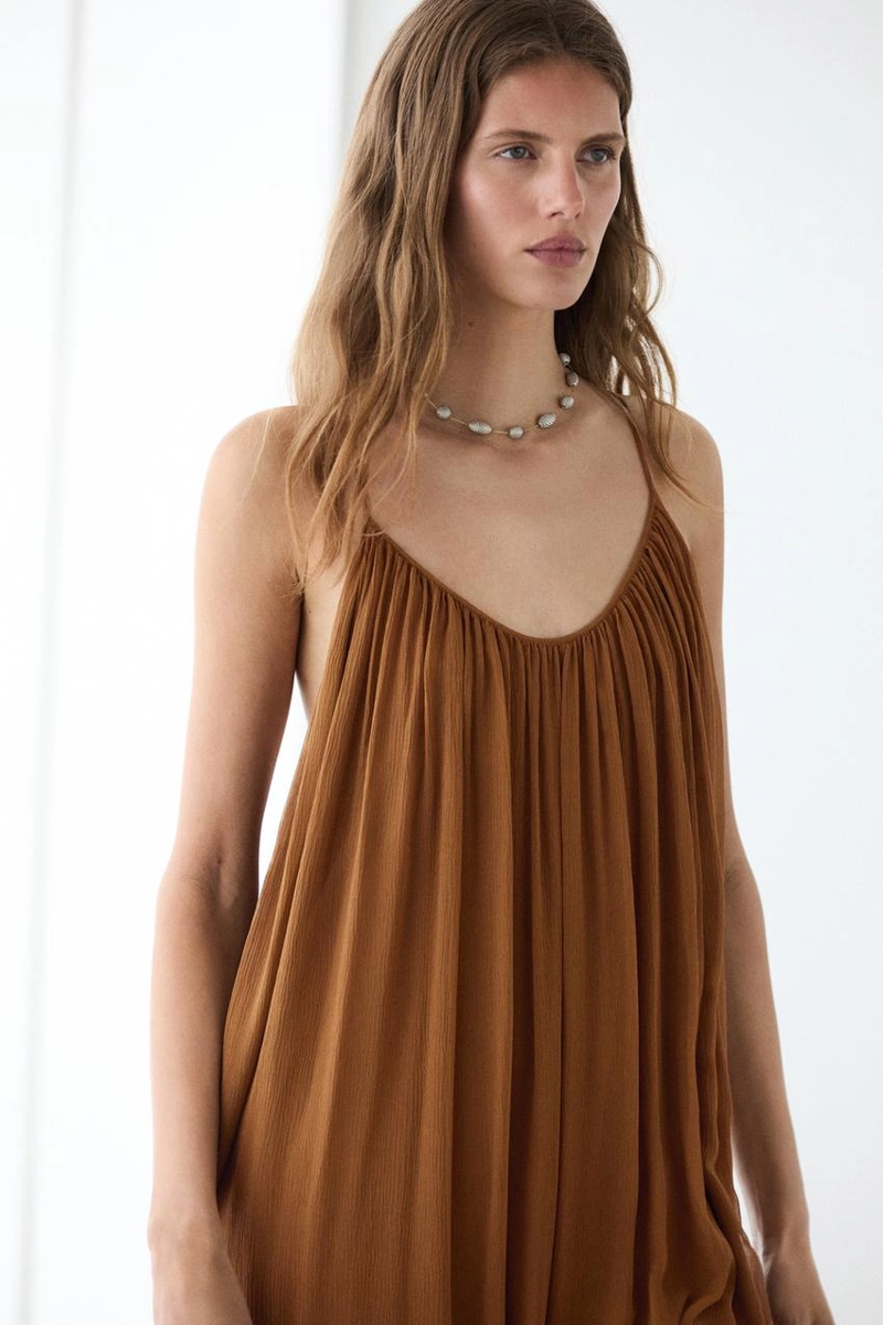 Платье миди сборками из 100% шелка