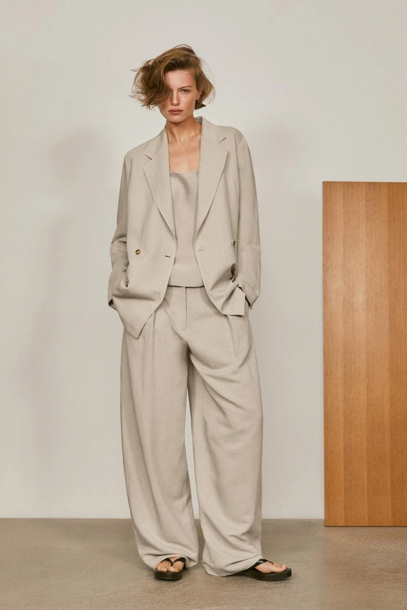 Оверсайз пиджак с двубортной застежкой - лимитированное издание