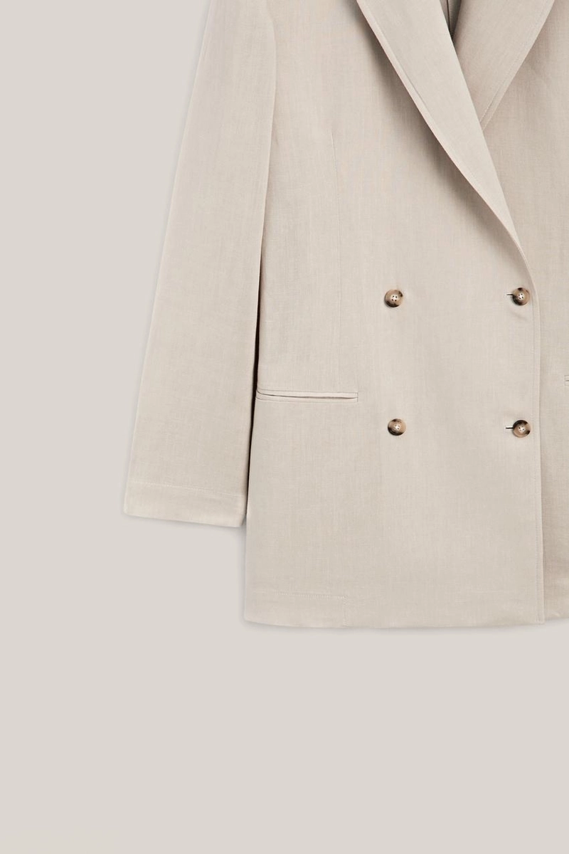 Оверсайз пиджак с двубортной застежкой - лимитированное издание