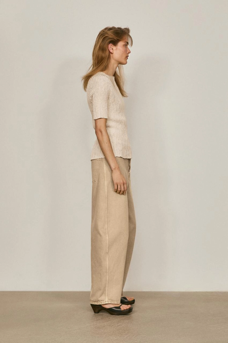 Джинсы прямого кроя с деталями на поясе - лимитированная коллекция