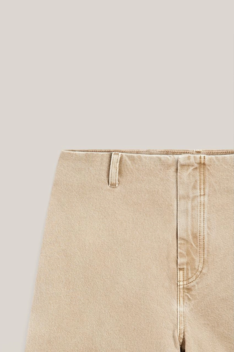 Джинсы прямого кроя с деталями на поясе - лимитированная коллекция