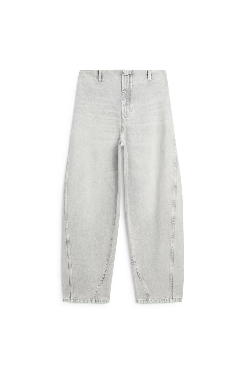 Джинсы с посадкой бочонок и деталью на талии - limited edition