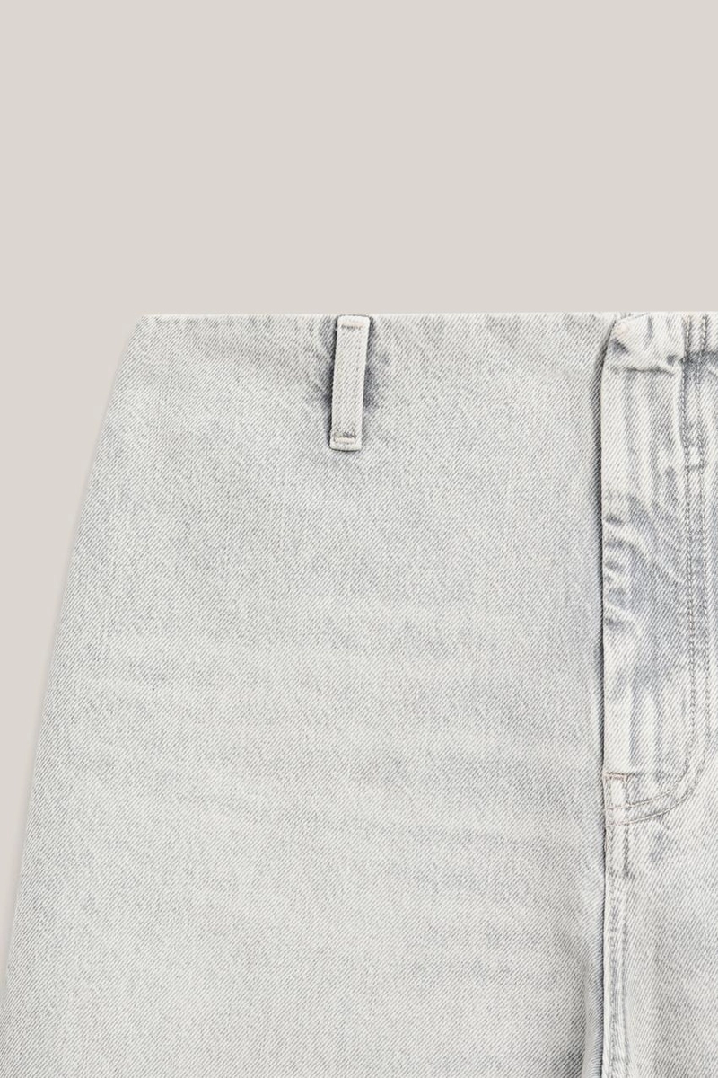 Джинсы с посадкой бочонок и деталью на талии - limited edition