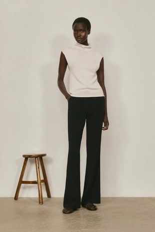 Брюки со свободным силуэтом из атласа - лимитированная коллекция- Заказать в России